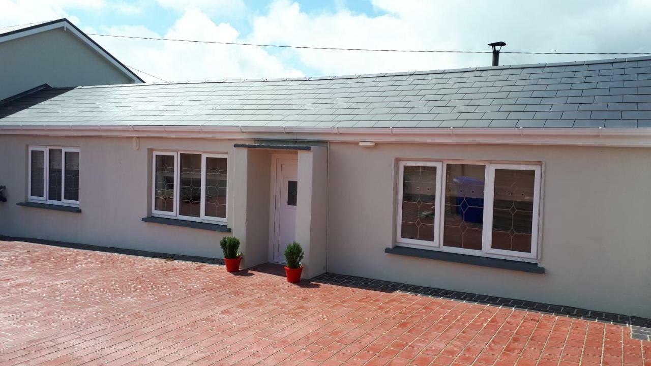Апартаменты Suzies Self Catering Belmont Belmont  Экстерьер фото
