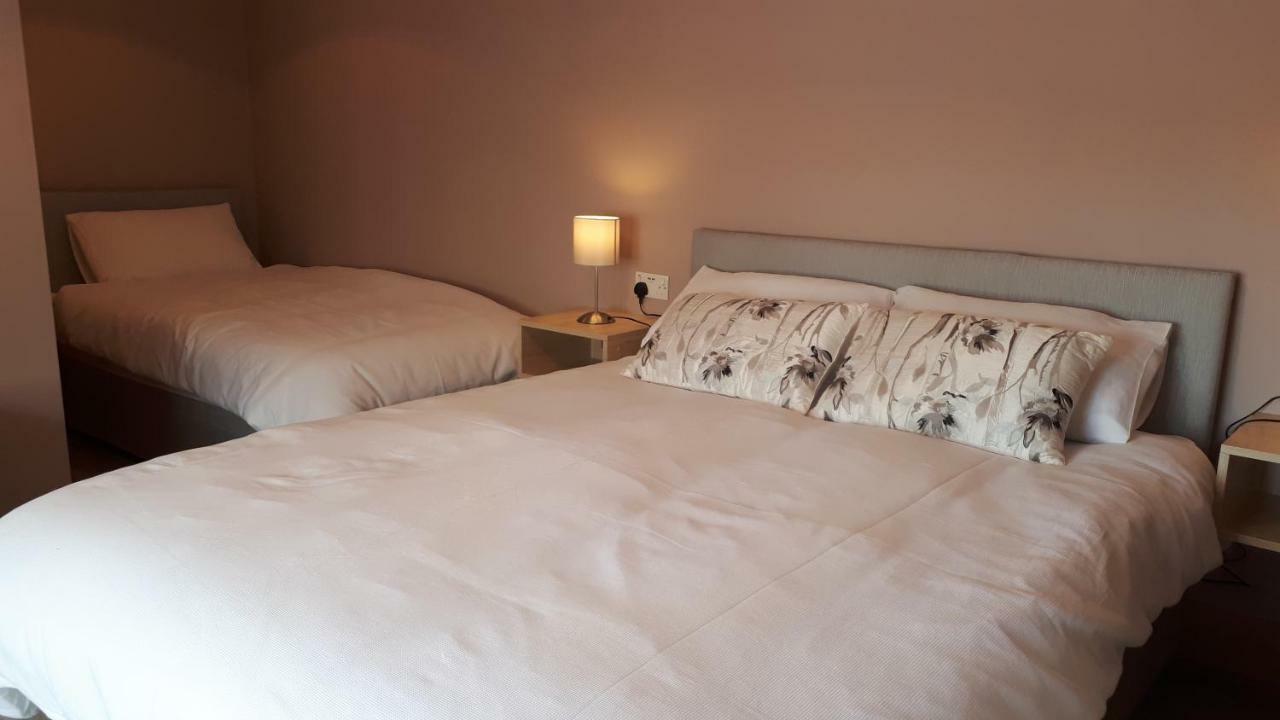 Апартаменты Suzies Self Catering Belmont Belmont  Экстерьер фото